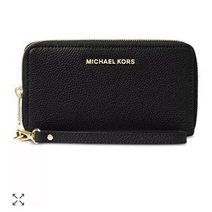 🖤 MICHAEL KORS 🖤 jet Set Flat Multifunction Phone Case/wallet/wristlet
MK